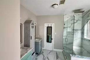 14802 Belterraza Dr, Houston, TX 77083 - Photo 16