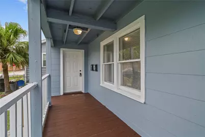 4020 Avenue O 1/2 #Down, Galveston, TX 77550 - Photo 2