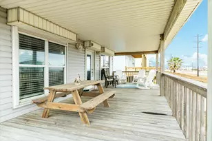 23012 Verano Dr, Galveston, TX 77554 - Photo 4
