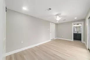 1416 E Ave B, Bay City, TX 77414 - Photo 10