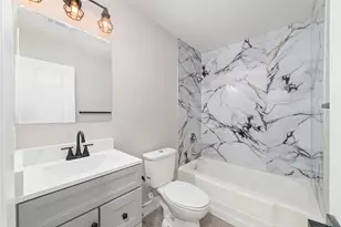 1416 E Ave B, Bay City, TX 77414 - Photo 6