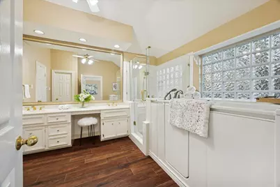 2021 Castlewind Court, League City, TX 77573 - Photo 22