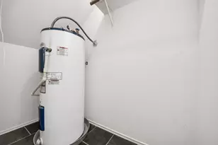 554 Wilcrest Dr, Houston, TX 77042 - Photo 12