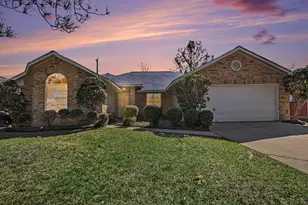 9478 Carmalee St, Houston, TX 77075 - Photo 2