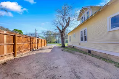 758 S Jefferson Street, La Grange, TX 78945 - Photo 36