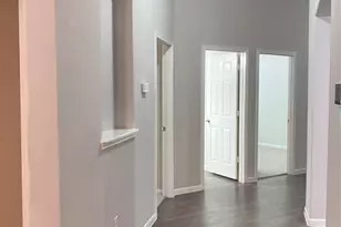 4219 W Bayou Maison Cir, Dickinson, TX 77539 - Photo 4