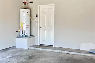 4219 W Bayou Maison Cir, Dickinson, TX 77539 - Photo 22