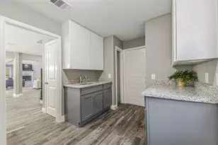 211 Big Hollow Ln, Houston, TX 77042 - Photo 26
