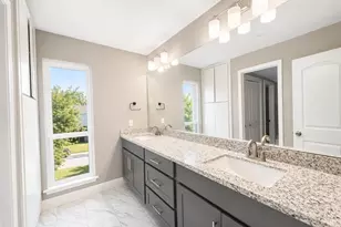 211 Big Hollow Ln, Houston, TX 77042 - Photo 32