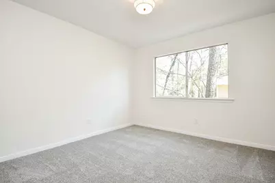 21 Edgewood Forest Ct, The Woodlands, TX 77381 - Photo 24