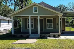 306 E 32nd St, Houston, TX 77018 - Photo 1