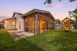 9232 Vickijohn Dr, Houston, TX 77031 - Photo 20