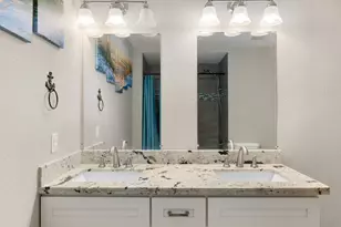 9232 Vickijohn Dr, Houston, TX 77031 - Photo 16