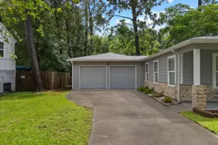 3715 Bayou Cir, Dickinson, TX 77539 - Photo 8