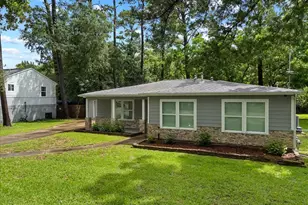 3715 Bayou Cir, Dickinson, TX 77539 - Photo 10