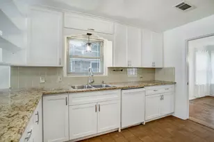 3807 Murworth Dr, Houston, TX 77025 - Photo 6