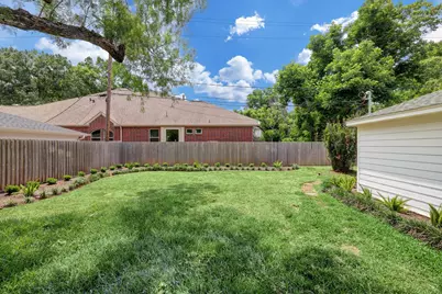 3807 Murworth Drive, Houston, TX 77025 - Photo 14