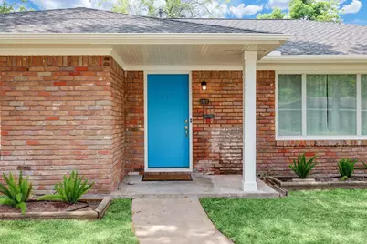 3807 Murworth Drive, Houston, TX 77025 - Photo 2
