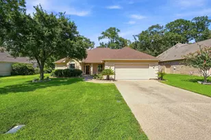 156 April Waters Dr W, Conroe, TX 77356 - Photo 36