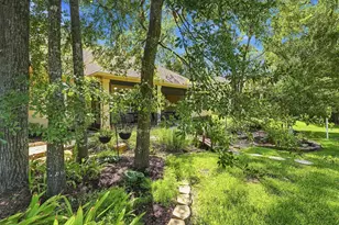 156 April Waters Dr W, Conroe, TX 77356 - Photo 32