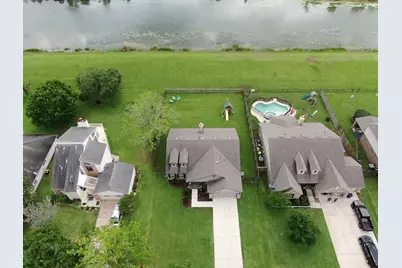 233 Twin Lakes Boulevard, West Columbia, TX 77486 - Photo 46