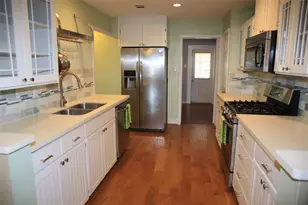 808 Broadway, Galveston, TX 77550 - Photo 6