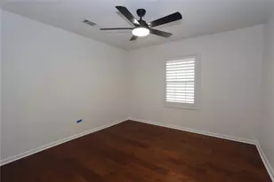 4839 McDermed Dr, Houston, TX 77035 - Photo 16