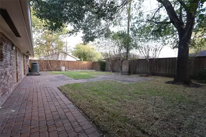 4839 McDermed Drive, Houston, TX 77035 - Photo 20