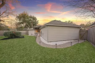 11618 Brookspring Dr, Houston, TX 77077 - Photo 44