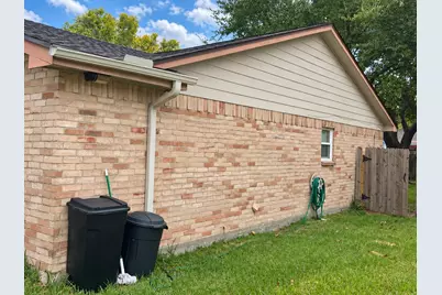 5001 Crestway Drive, La Porte, TX 77571 - Photo 6