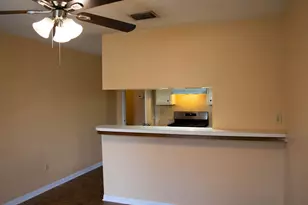 4826 Redfish Reef Dr, Bacliff, TX 77518 - Photo 4