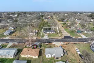 500 N Banks St, Caldwell, TX 77836 - Photo 24