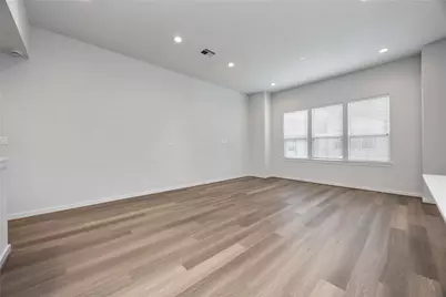 9803 Fulton Park Lane, Houston, TX 77076 - Photo 8