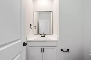 9803 Fulton Pk Ln, Houston, TX 77076 - Photo 10