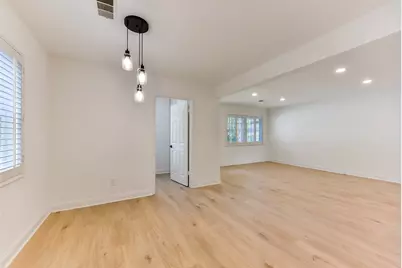 5946 Valkeith Drive, Houston, TX 77096 - Photo 14