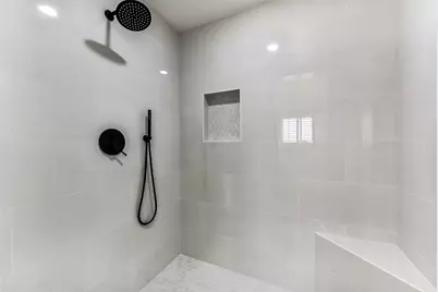5946 Valkeith Drive, Houston, TX 77096 - Photo 24