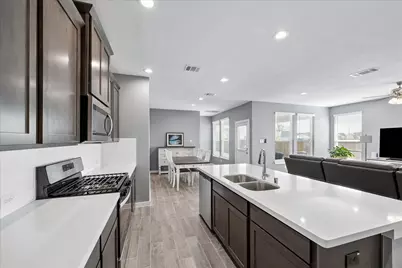 33002 Carolyns Perfection Loop, Fulshear, TX 77441 - Photo 10