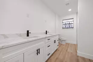 9811 Degas Ln, Houston, TX 77016 - Photo 16