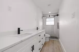 9811 Degas Ln, Houston, TX 77016 - Photo 20