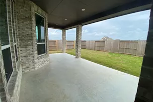 12246 Valencia Blvd, Mont Belvieu, TX 77523 - Photo 6