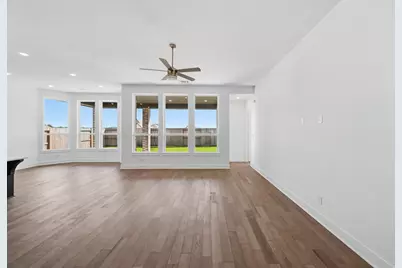 12246 Valencia Boulevard, Mont Belvieu, TX 77523 - Photo 12