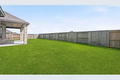 12246 Valencia Boulevard, Mont Belvieu, TX 77523 - Photo 24