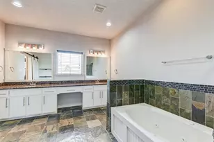 1902 Fletcher St, Houston, TX 77009 - Photo 22