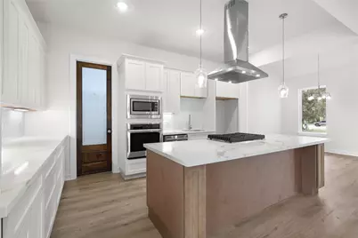 1720 Flintlock Court, Angleton, TX 77515 - Photo 10