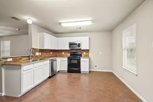807 Sycamore Ridge Ln, Houston, TX 77073 - Photo 6