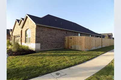 8527 Golden Field Drive, Rosenberg, TX 77469 - Photo 2