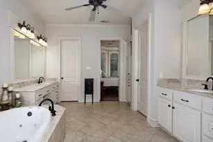 31 Midday Sun Pl, The Woodlands, TX 77382 - Photo 18