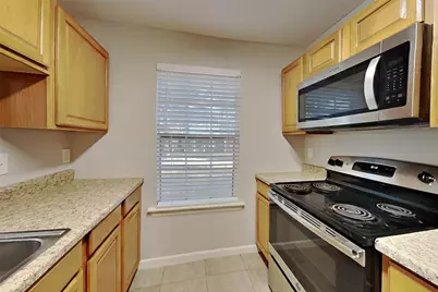 60 S Brookberry Court, The Woodlands, TX 77381 - Photo 6