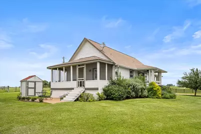 8233 Quebe Road, Brenham, TX 77833 - Photo 24