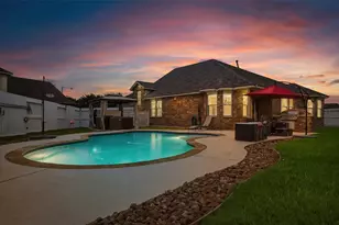 2861 Milano Ln, League City, TX 77573 - Photo 2